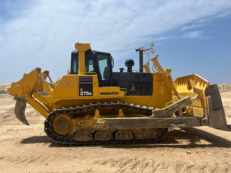 Komatsu D275A-5R (Saudi Arabia) - Bulldozer: photos 1 Komatsu D275A-5R (Saudi Arabia) - Bulldozer: photos 1