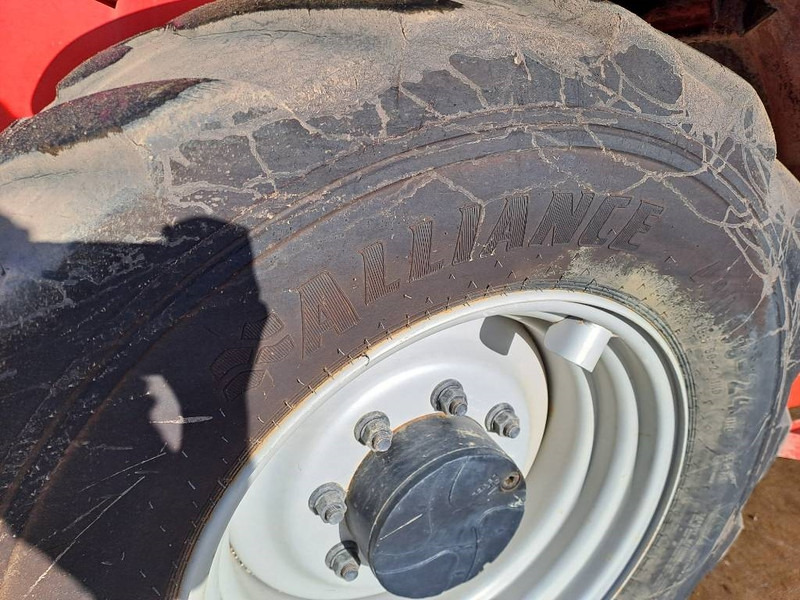 Manitou MT 1440 - Chariot télescopique: photos 5 Manitou MT 1440 - Chariot télescopique: photos 5