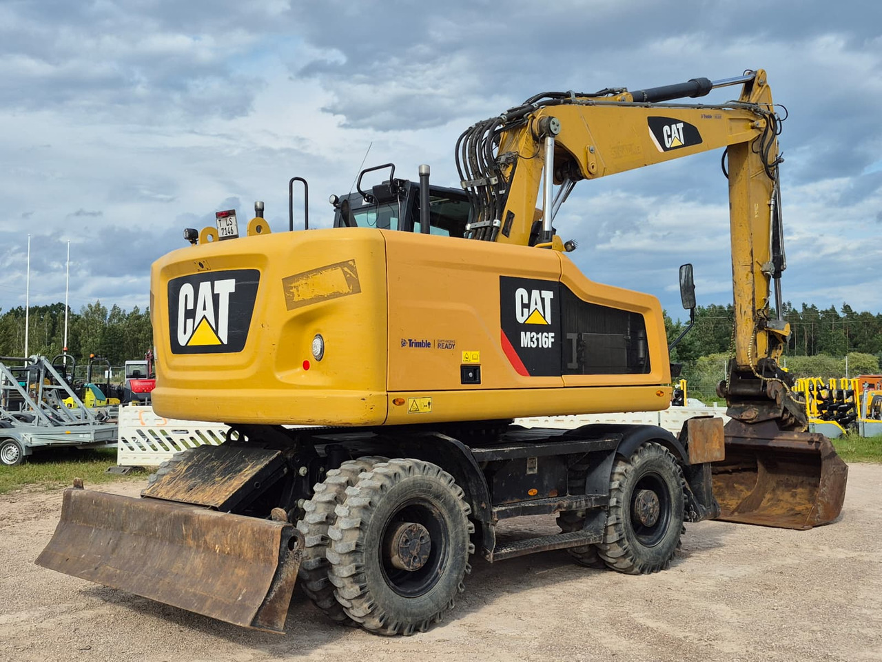 CATERPILLAR M316F EPA - Pelle sur pneus: photos 5 CATERPILLAR M316F EPA - Pelle sur pneus: photos 5