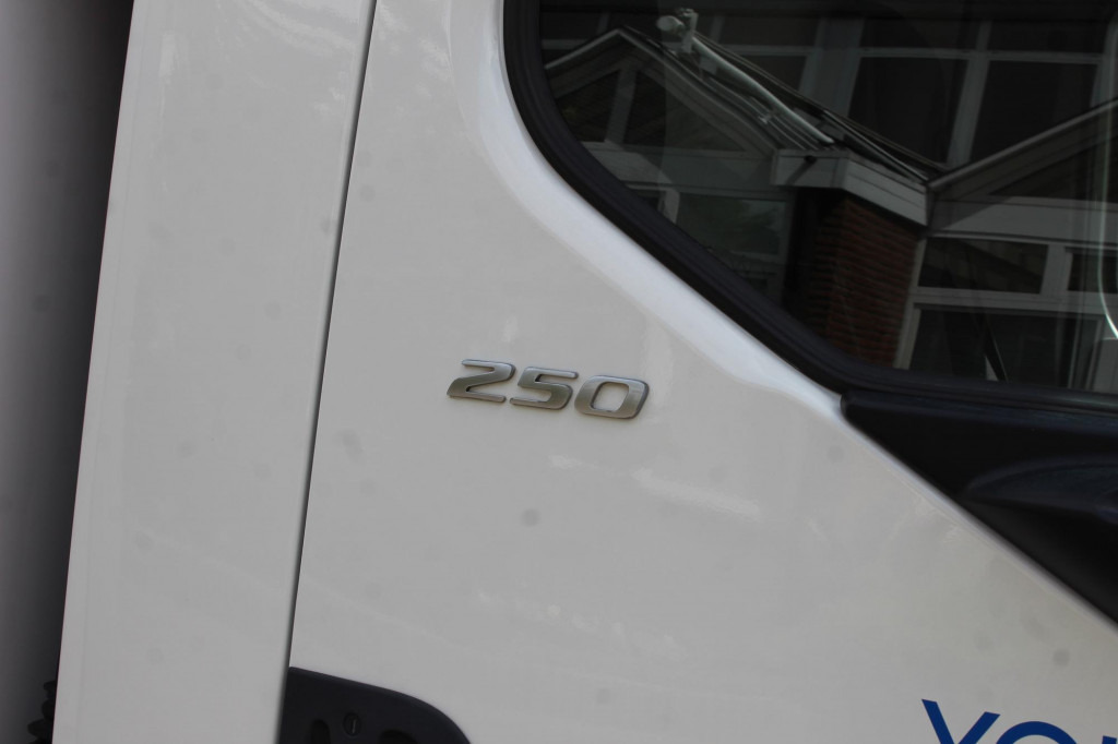 Daf LF 260 E6 Carrier Supra 550 Strom Tür LBW - Camion frigorifique: photos 5 Daf LF 260 E6 Carrier Supra 550 Strom Tür LBW - Camion frigorifique: photos 5