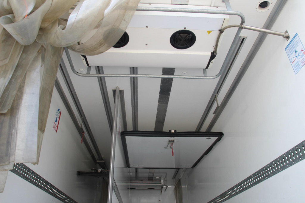 Iveco Eurocargo 160E22 CS1150Mt Bi-Temp Strom Tür+LBW - Camion frigorifique: photos 3 Iveco Eurocargo 160E22 CS1150Mt Bi-Temp Strom Tür+LBW - Camion frigorifique: photos 3