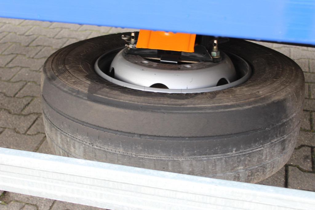 MAN TGL 12.220 Plane-Koffer 7,5 m LBW Klima 199TKm - Camion à rideaux coulissants: photos 5 MAN TGL 12.220 Plane-Koffer 7,5 m LBW Klima 199TKm - Camion à rideaux coulissants: photos 5