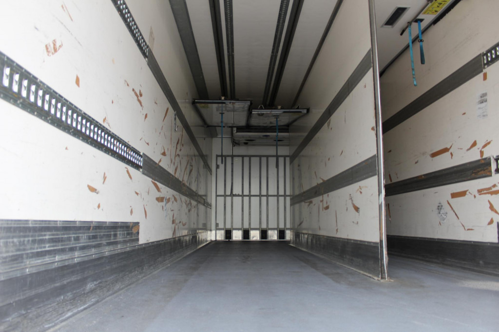 Mercedes-Benz Antos 2536 E6 CS 1250Mt Tri-temp LBW TW ATP - Camion frigorifique: photos 3 Mercedes-Benz Antos 2536 E6 CS 1250Mt Tri-temp LBW TW ATP - Camion frigorifique: photos 3