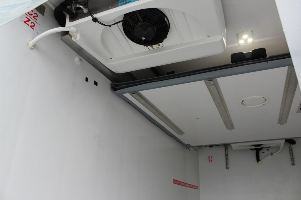 Utilitaire frigorifique Renault Master 145 E6 Thermo King 300  Bi-Temp.  GDP: photos 14