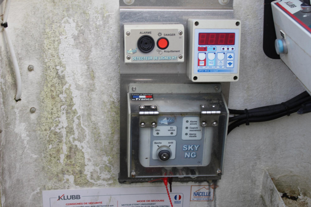 Renault Master Bühne KLUBB 11m 2 Personen Korb 200kg - Camion avec nacelle: photos 2 Renault Master Bühne KLUBB 11m 2 Personen Korb 200kg - Camion avec nacelle: photos 2