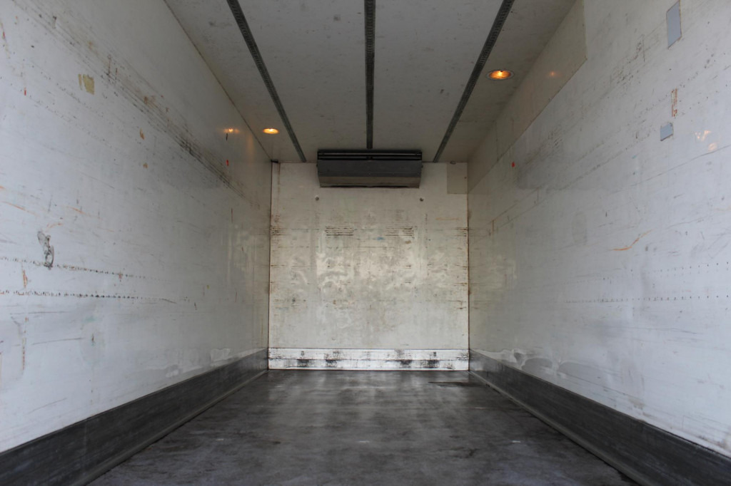 Renault Premium 450 DXi E5 TK TS300E LBW Sschlafkabine AHK - Camion frigorifique: photos 3 Renault Premium 450 DXi E5 TK TS300E LBW Sschlafkabine AHK - Camion frigorifique: photos 3