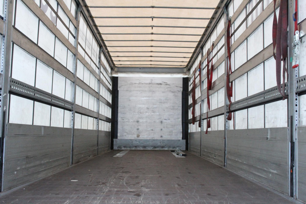 SCHMITZ Standard Plane Bordwand Edscha SAF Pal-kasten - Semi-remorque rideaux coulissants: photos 3 SCHMITZ Standard Plane Bordwand Edscha SAF Pal-kasten - Semi-remorque rideaux coulissants: photos 3