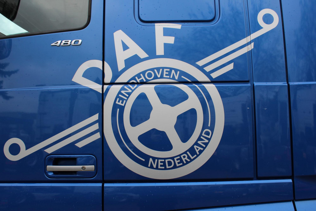 Daf 480 SSC Retarder Kühlbox 2 Tanks Standklima - Tracteur routier: photos 2 Daf 480 SSC Retarder Kühlbox 2 Tanks Standklima - Tracteur routier: photos 2