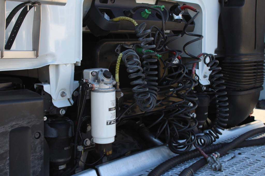 Tracteur routier Daf 530 SSC  Retarder  Kühlbox  2 Tanks  Standklima: photos 14