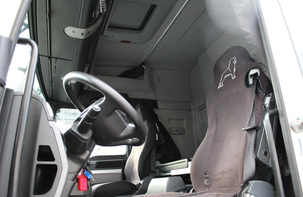 MAN TGX 18.480 E6 Retarder Kompressor Alufelgen Kühl - Tracteur routier: photos 4 MAN TGX 18.480 E6 Retarder Kompressor Alufelgen Kühl - Tracteur routier: photos 4