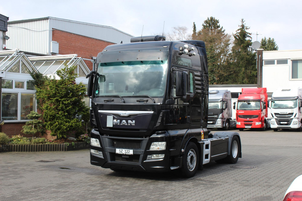 MAN TGX 480 XXL Retarder Standklima 2Tanks Navi - Tracteur routier: photos 1 MAN TGX 480 XXL Retarder Standklima 2Tanks Navi - Tracteur routier: photos 1