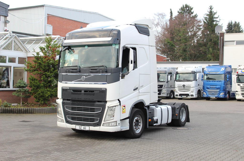 Volvo FH 500 E6 Globe I-Shift I-Park Cool Kühlbox - Tracteur routier: photos 1 Volvo FH 500 E6 Globe I-Shift I-Park Cool Kühlbox - Tracteur routier: photos 1