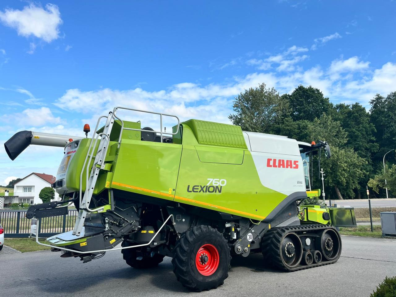 CLAAS Lexion 760TT, 30 km/h, SW V900 2x Laser - Moissonneuse-batteuse: photos 2 CLAAS Lexion 760TT, 30 km/h, SW V900 2x Laser - Moissonneuse-batteuse: photos 2