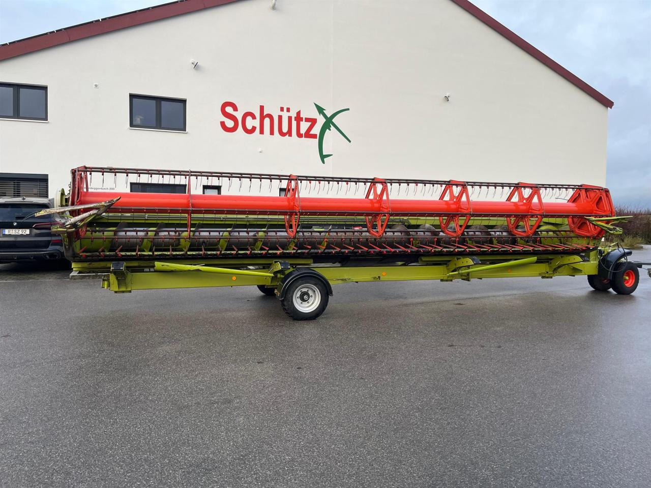 CLAAS Schneidwerk Vario V900 mit Wagen, Rapsausrüstung - Chariot de coupe: photos 3 CLAAS Schneidwerk Vario V900 mit Wagen, Rapsausrüstung - Chariot de coupe: photos 3