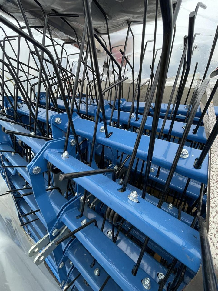 Hatzenbichler Striegel NEU, UNBENUTZT mit hydraulischer Druckverstellung, 12m AB, Hatzenbichler Striegel - Herse: photos 5 Hatzenbichler Striegel NEU, UNBENUTZT mit hydraulischer Druckverstellung, 12m AB, Hatzenbichler Striegel - Herse: photos 5