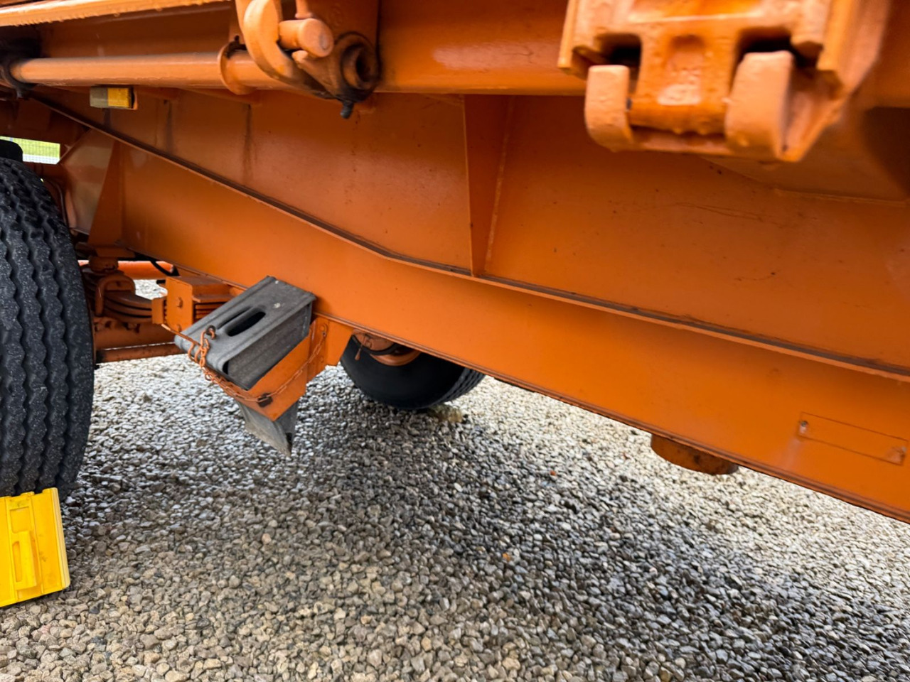 Kässbohrer 3 - Seiten Kipper Blattfederung + Zusatzaufbau - Remorque benne: photos 5 Kässbohrer 3 - Seiten Kipper Blattfederung + Zusatzaufbau - Remorque benne: photos 5