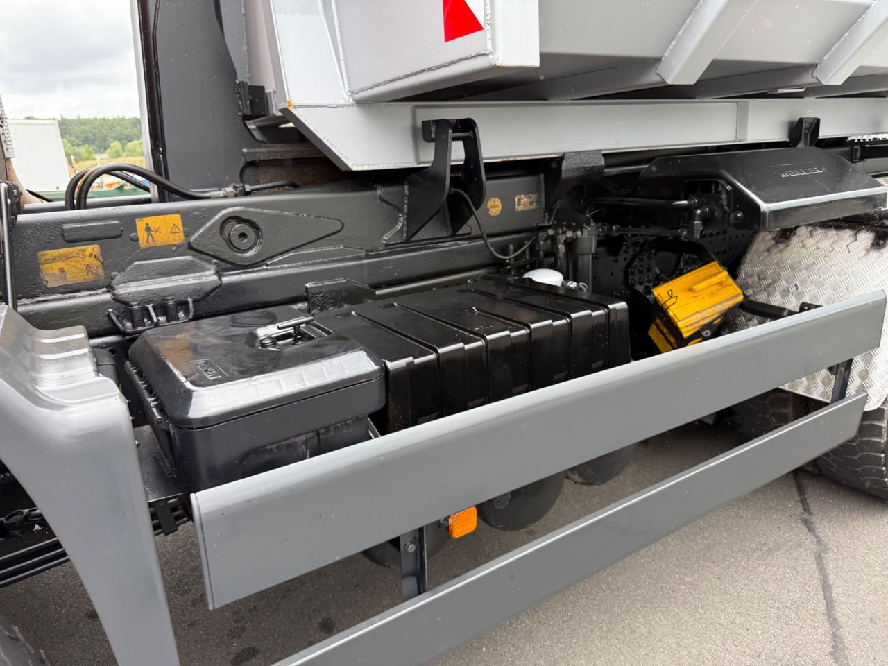 MAN TGS 28.360 6x4-4BL Meiller RK20.55 Winterdienst - Camion ampliroll: photos 3 MAN TGS 28.360 6x4-4BL Meiller RK20.55 Winterdienst - Camion ampliroll: photos 3