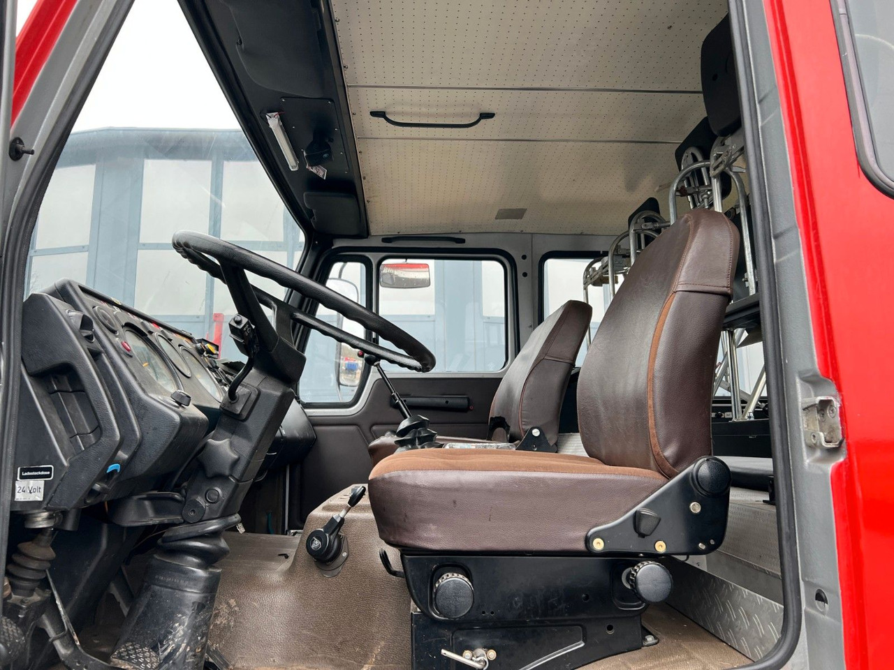 Mercedes-Benz 1019 4x4 Tanklöschfahrzeug Metz TLF 16 Mercedes-Benz 1019 4x4 Tanklöschfahrzeug Metz TLF 16 - Camion citerne: photos 4 Mercedes-Benz 1019 4x4 Tanklöschfahrzeug Metz TLF 16 Mercedes-Benz 1019 4x4 Tanklöschfahrzeug Metz TLF 16 - Camion citerne: photos 4