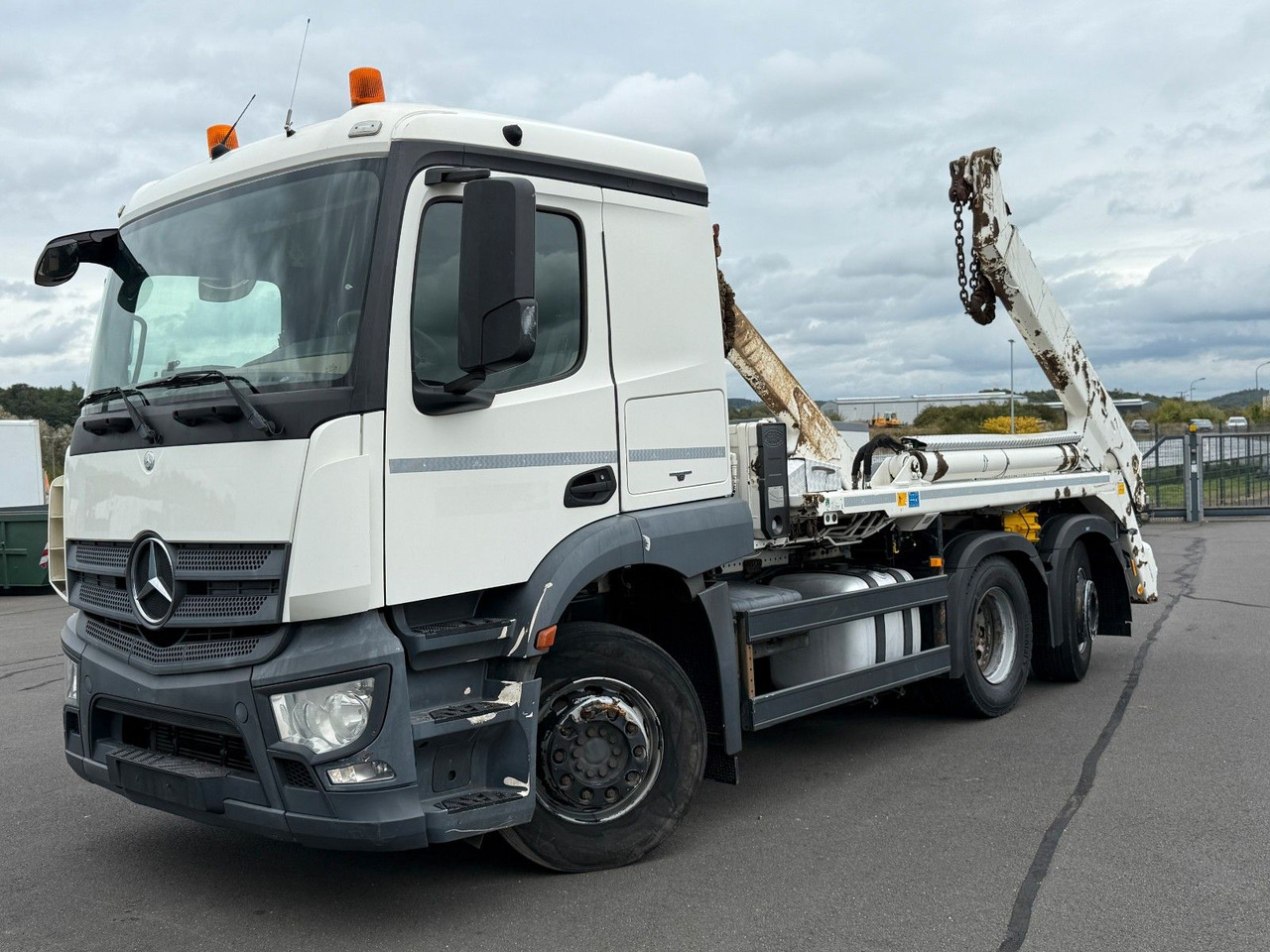 Mercedes-Benz Actros 2643 6x2 Meiler AK 16 T - Camion benne: photos 1 Mercedes-Benz Actros 2643 6x2 Meiler AK 16 T - Camion benne: photos 1