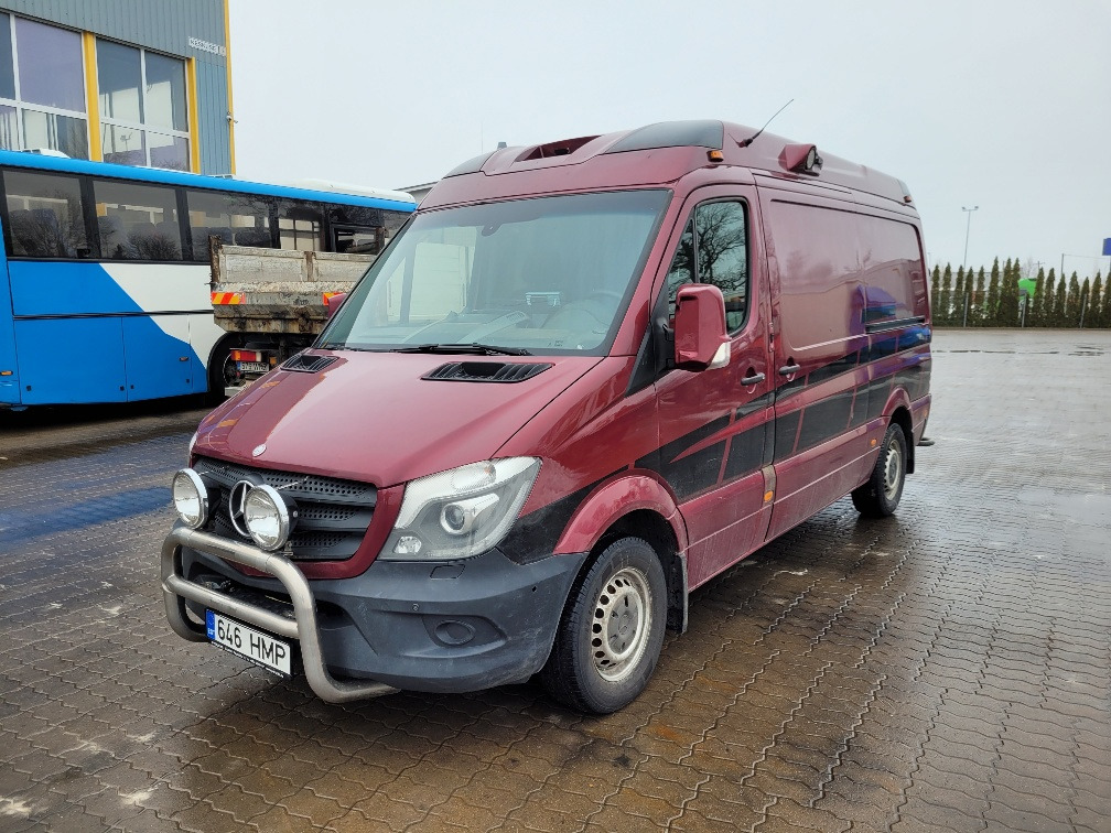 MERCEDES – BENZ SPRINTER 316 CDI ex ambulance 11.2014 EURO 5 - Fourgon utilitaire: photos 2 MERCEDES – BENZ SPRINTER 316 CDI ex ambulance 11.2014 EURO 5 - Fourgon utilitaire: photos 2