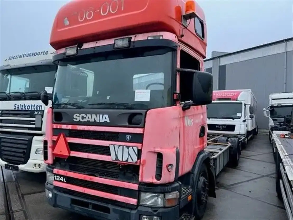 Scania R124-360 .360 6x2 - Châssis cabine: photos 1 Scania R124-360 .360 6x2 - Châssis cabine: photos 1