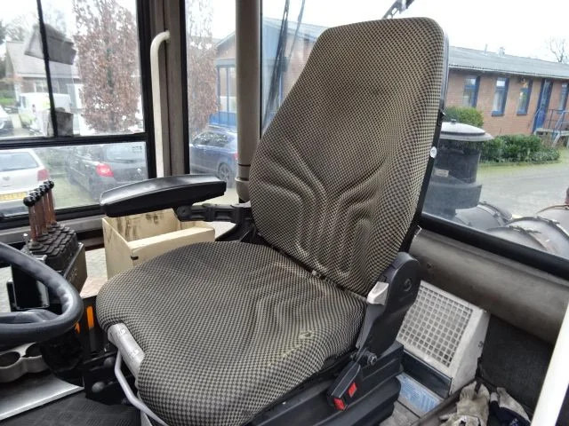Chariot élévateur diesel Svetruck (available for rent) 15120: photos 14
