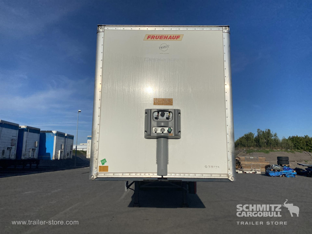 FRUEHAUF Dryfreight Standard - Semi-remorque fourgon: photos 3 FRUEHAUF Dryfreight Standard - Semi-remorque fourgon: photos 3