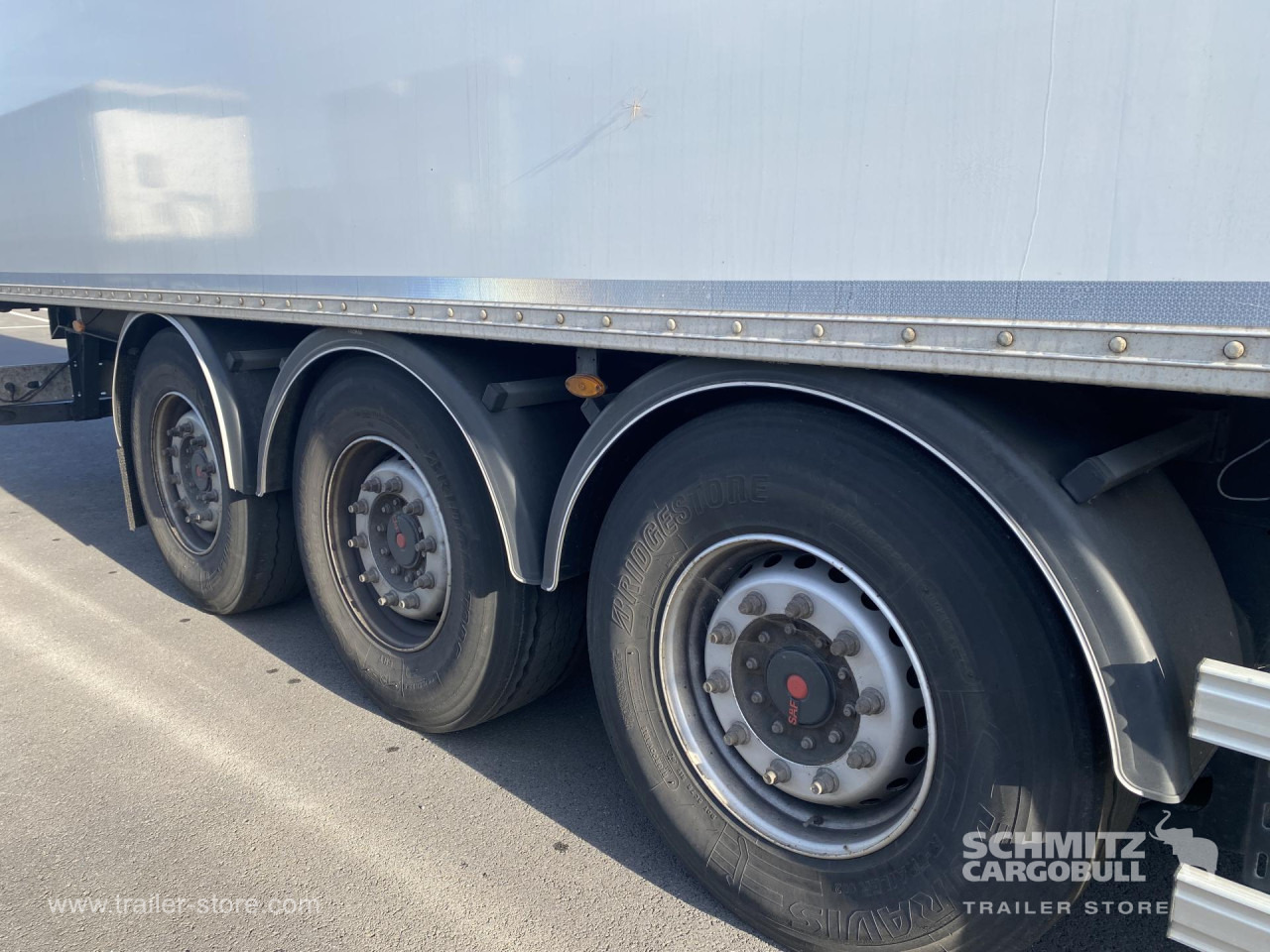 FRUEHAUF Dryfreight Standard - Semi-remorque fourgon: photos 2 FRUEHAUF Dryfreight Standard - Semi-remorque fourgon: photos 2