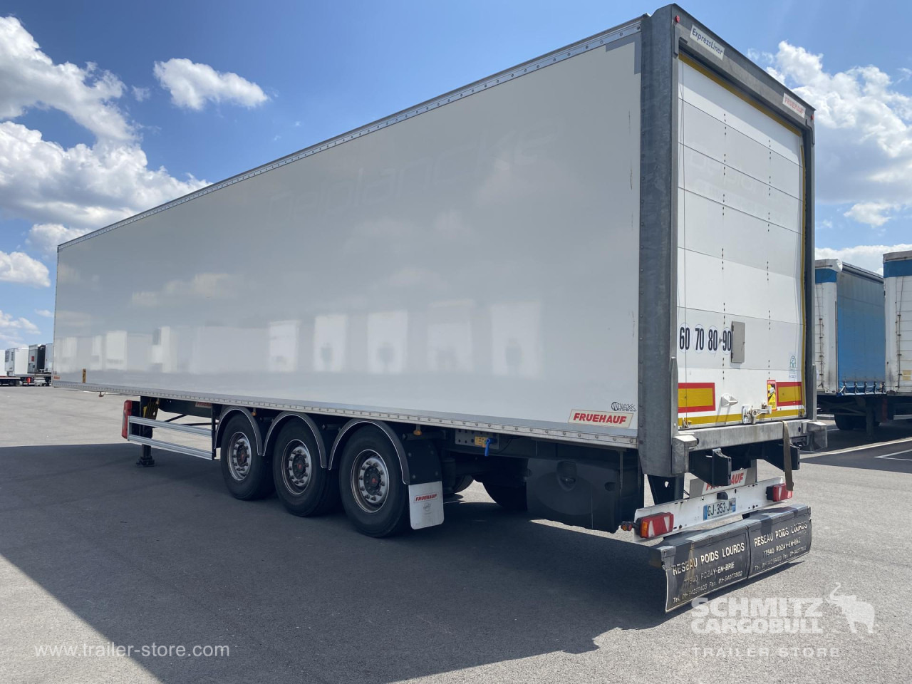 FRUEHAUF Dryfreight Standard Roller shutter door - Semi-remorque fourgon: photos 3 FRUEHAUF Dryfreight Standard Roller shutter door - Semi-remorque fourgon: photos 3