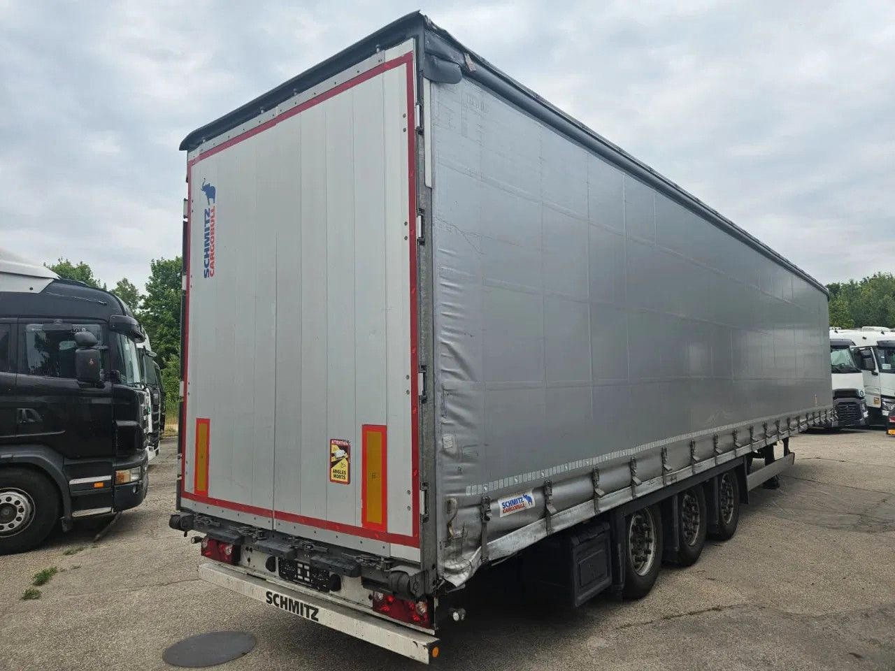Schmitz Cargobull SCB S3T VARIOS 2 units! Lifting Axle A&C, XL Cod - Semi-remorque rideaux coulissants: photos 3 Schmitz Cargobull SCB S3T VARIOS 2 units! Lifting Axle A&C, XL Cod - Semi-remorque rideaux coulissants: photos 3