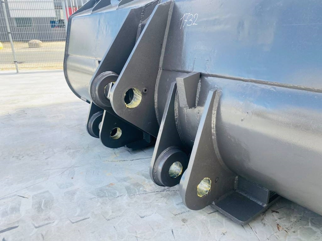 Volvo L 250 G Bucket - Godet pour Engins de chantier: photos 3 Volvo L 250 G Bucket - Godet pour Engins de chantier: photos 3