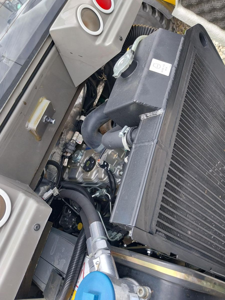 Atlas 30 - Chargeuse sur pneus: photos 5 Atlas 30 - Chargeuse sur pneus: photos 5