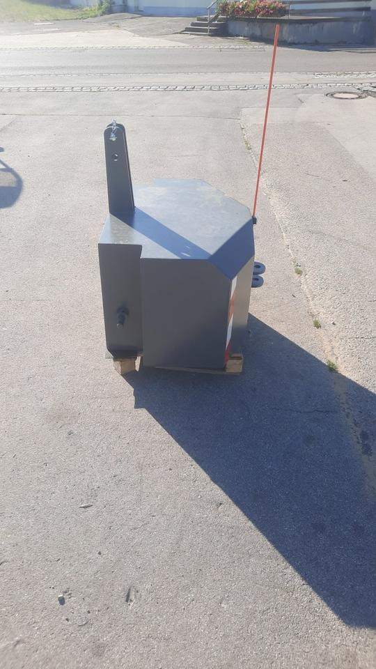 Frontgewicht Heckgewicht 300 - 1200kg Traktor Gewicht Schlepper - Contrepoids: photos 4 Frontgewicht Heckgewicht 300 - 1200kg Traktor Gewicht Schlepper - Contrepoids: photos 4