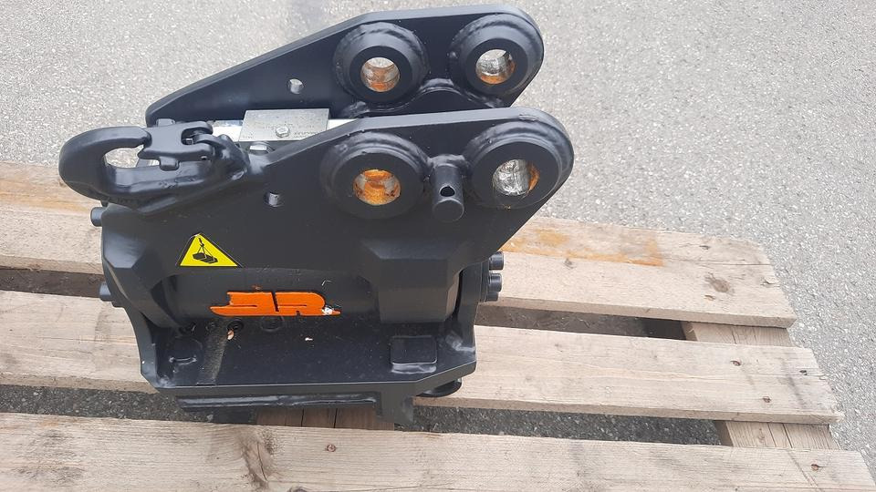 Rädlinger Tilt 390 HS 01 MS 01 1- 2,8t Powertilt Kubota KX 019 - Tiltrotator pour Mini pelle: photos 1 Rädlinger Tilt 390 HS 01 MS 01 1- 2,8t Powertilt Kubota KX 019 - Tiltrotator pour Mini pelle: photos 1