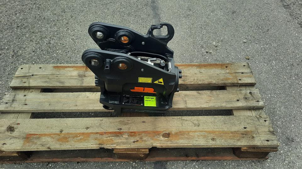 Rädlinger Tilt 390 HS 01 MS 01 1- 2,8t Powertilt Kubota KX 019 - Tiltrotator pour Mini pelle: photos 3 Rädlinger Tilt 390 HS 01 MS 01 1- 2,8t Powertilt Kubota KX 019 - Tiltrotator pour Mini pelle: photos 3