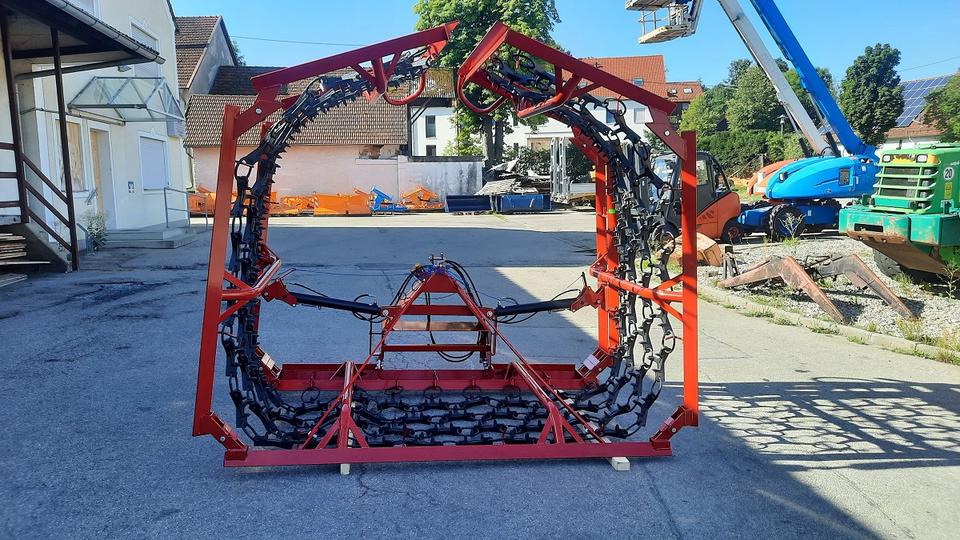 Wiesenegge 6 - 8m Wiesenstriegel Wiesenschleppe Traktor Egge - Herse à chaîne: photos 1 Wiesenegge 6 - 8m Wiesenstriegel Wiesenschleppe Traktor Egge - Herse à chaîne: photos 1