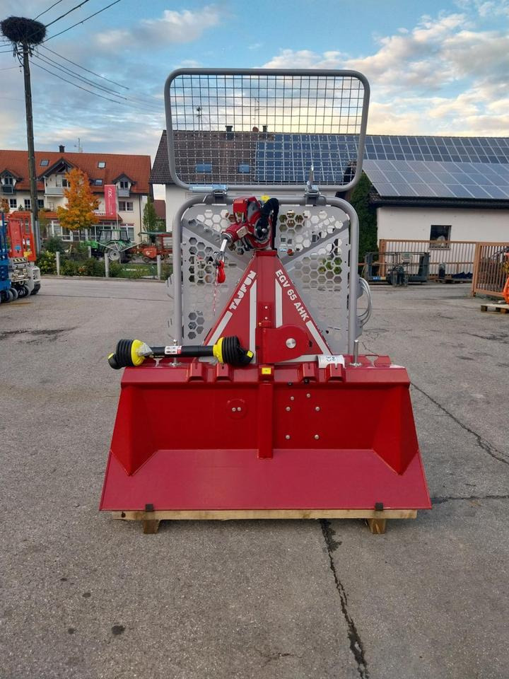 Neue Forstseilwinde Seilwinde Tajfun EGV 65 AHK SG Funk 35 45 55 - Treuil pour Matériel forestier: photos 1 Neue Forstseilwinde Seilwinde Tajfun EGV 65 AHK SG Funk 35 45 55 - Treuil pour Matériel forestier: photos 1