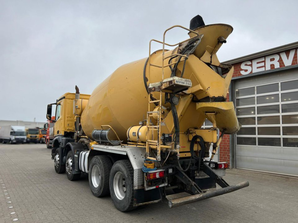 MERCEDES-BENZ Arocs 3240 B 8x4 Betonmischer Deutsch Top Liebherr - Camion: photos 3 MERCEDES-BENZ Arocs 3240 B 8x4 Betonmischer Deutsch Top Liebherr - Camion: photos 3