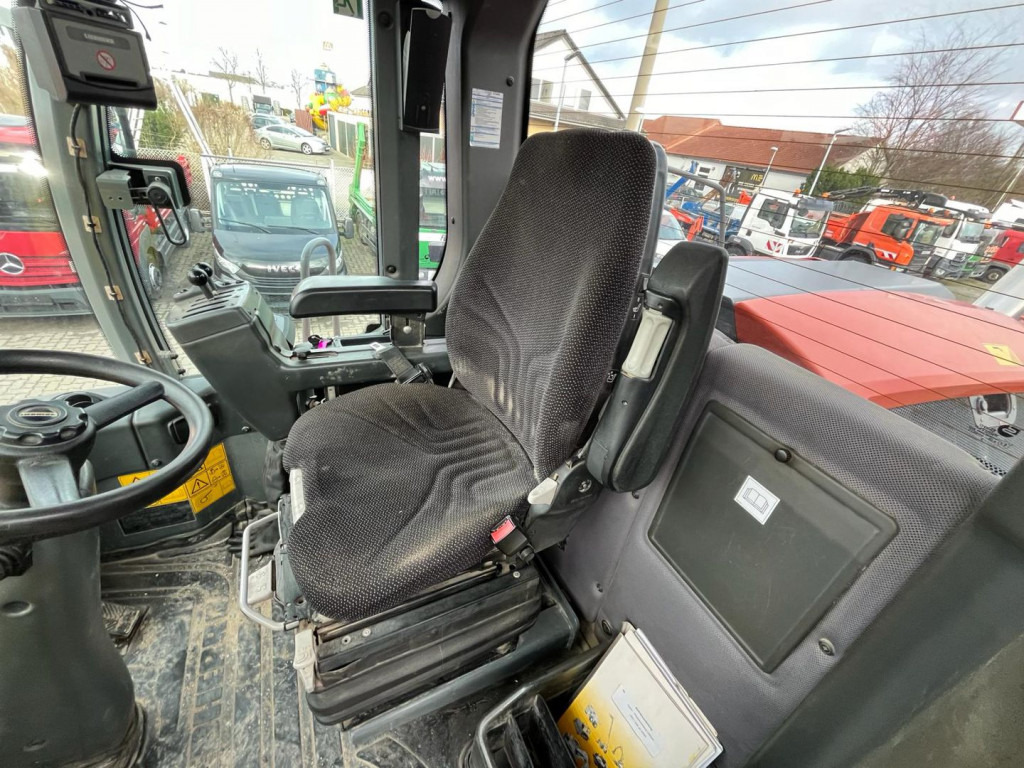 LIEBHERR Radlader L 566 Radlader - Chargeuse sur pneus: photos 2 LIEBHERR Radlader L 566 Radlader - Chargeuse sur pneus: photos 2