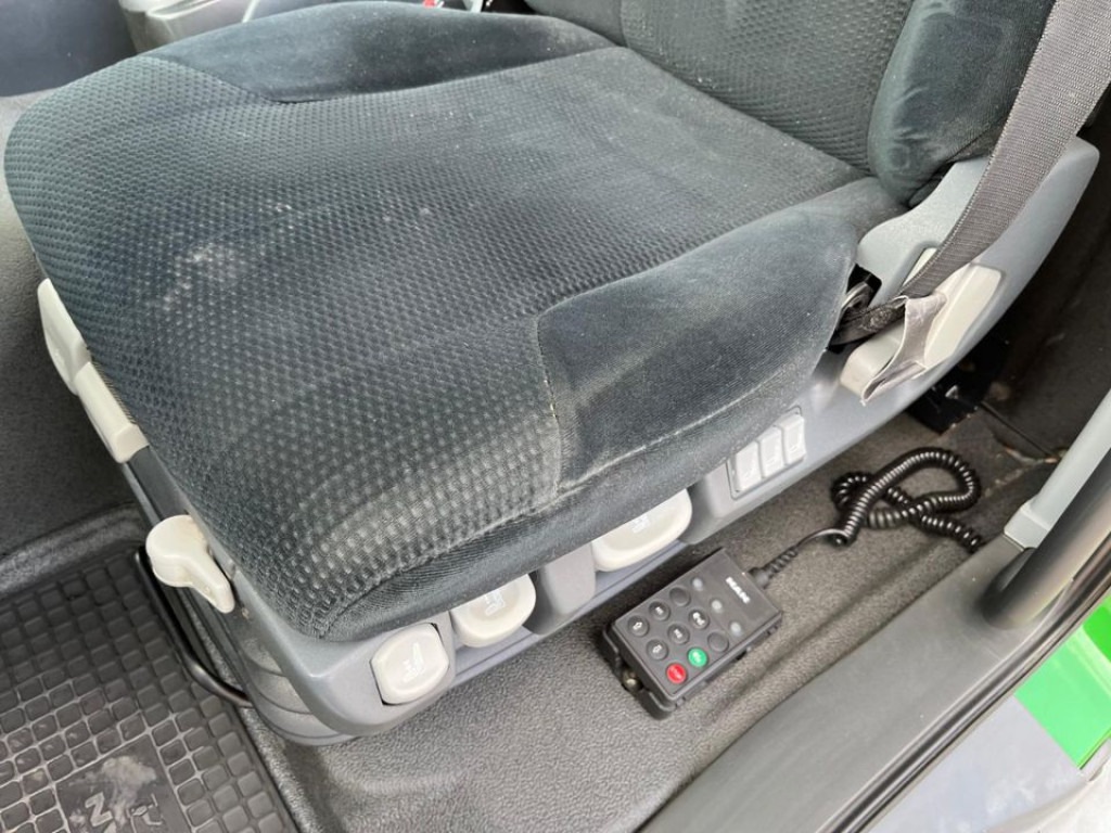 MAN TG-L 12.220 4x2 BL Standardkoffer LBW LBW 1.5 to - Camion fourgon: photos 5 MAN TG-L 12.220 4x2 BL Standardkoffer LBW LBW 1.5 to - Camion fourgon: photos 5