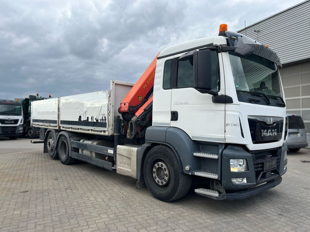 MAN TG-S 26.420 6x2 BL Pritsche Kran Palf. PK 22002+ - Camion grue: photos 2 MAN TG-S 26.420 6x2 BL Pritsche Kran Palf. PK 22002+ - Camion grue: photos 2