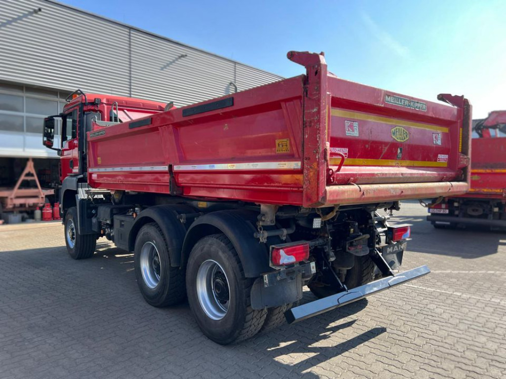 MAN TG-S 26.440 6x6 3-Achs Allradkipper Bordmatik - Camion benne: photos 3 MAN TG-S 26.440 6x6 3-Achs Allradkipper Bordmatik - Camion benne: photos 3