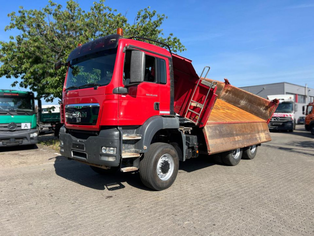 MAN TG-S 26.440 6x6 3-Achs Allradkipper Bordmatik - Camion benne: photos 1 MAN TG-S 26.440 6x6 3-Achs Allradkipper Bordmatik - Camion benne: photos 1