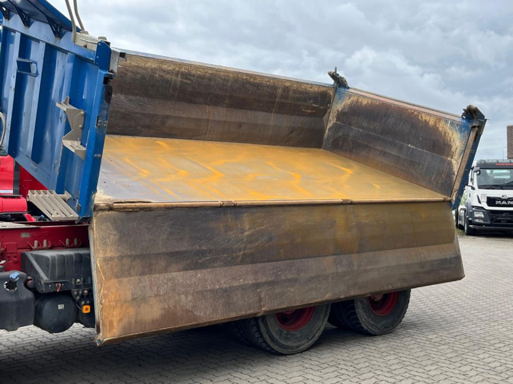 MAN TG-S 26.500 6x6 BB 3-Achs Allradkipper Bordmatik - Camion benne: photos 4 MAN TG-S 26.500 6x6 BB 3-Achs Allradkipper Bordmatik - Camion benne: photos 4