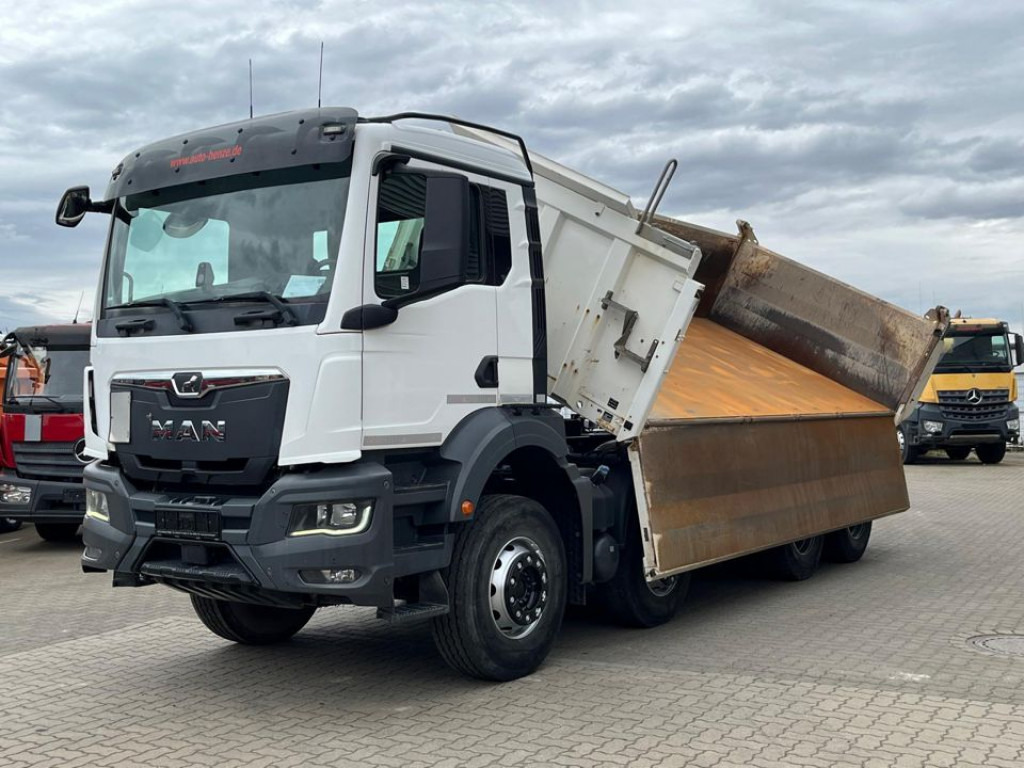 MAN TG-S 37.470 8x4 4-Achs Kipper Meiller Bordmatik - Camion benne: photos 1 MAN TG-S 37.470 8x4 4-Achs Kipper Meiller Bordmatik - Camion benne: photos 1