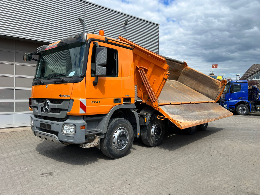 MERCEDES-BENZ Actros 3241 K 8x4 4-Achs Kipper Meiller Deutsch - Camion benne: photos 1 MERCEDES-BENZ Actros 3241 K 8x4 4-Achs Kipper Meiller Deutsch - Camion benne: photos 1