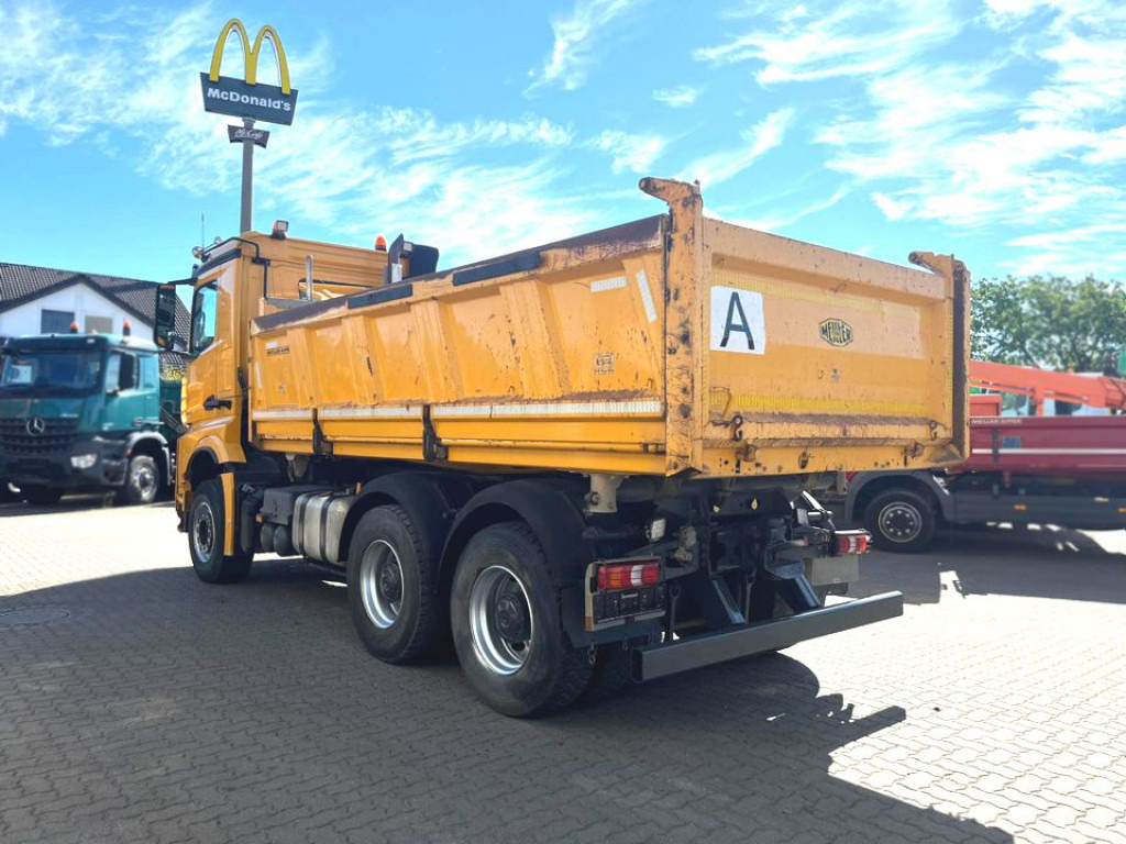 MERCEDES-BENZ Arocs 2663 6x4 3-Achs Kipper Meiller Bordmatik - Camion benne: photos 4 MERCEDES-BENZ Arocs 2663 6x4 3-Achs Kipper Meiller Bordmatik - Camion benne: photos 4