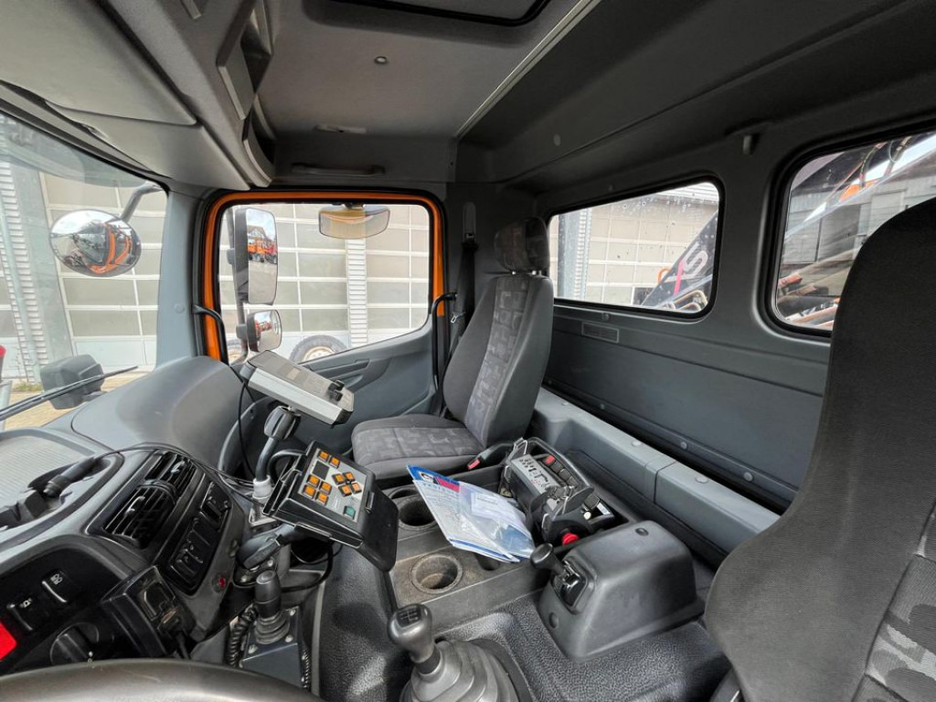 MERCEDES-BENZ Atego 1624 AK 4x4 2-Achs Allradkipper Kran Winterdienst - Camion benne, Camion grue: photos 3 MERCEDES-BENZ Atego 1624 AK 4x4 2-Achs Allradkipper Kran Winterdienst - Camion benne, Camion grue: photos 3
