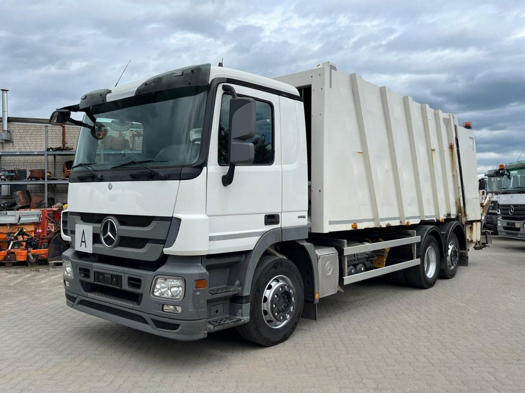 Mercedes-Benz Actros 2532 L 6x2 Müllwagen Faun Powerpress 25m³ - Benne à ordures ménagères: photos 1 Mercedes-Benz Actros 2532 L 6x2 Müllwagen Faun Powerpress 25m³ - Benne à ordures ménagères: photos 1