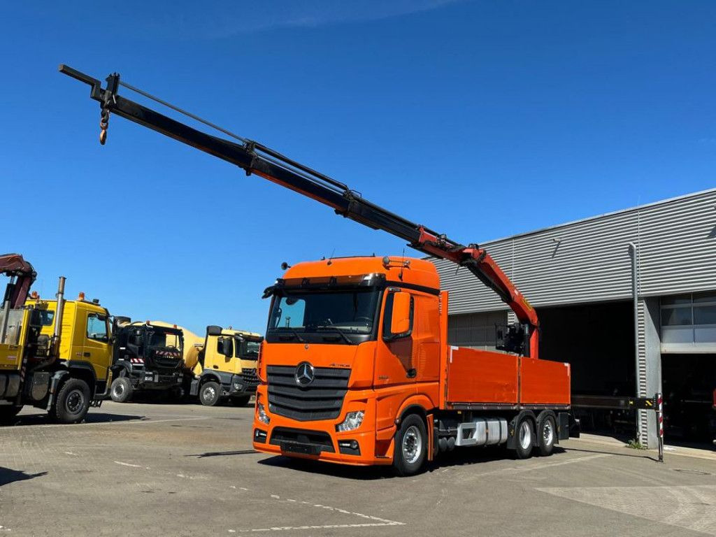 Mercedes-Benz Actros 2648 L 6x2 Pritsche Heckkran 3xhydr.Aussc - Camion grue: photos 1 Mercedes-Benz Actros 2648 L 6x2 Pritsche Heckkran 3xhydr.Aussc - Camion grue: photos 1